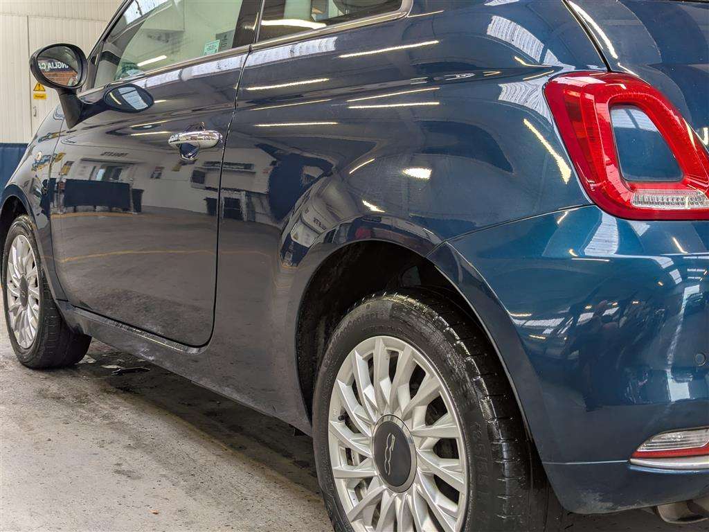 <p>2016 FIAT 500 LOUNGE</p>