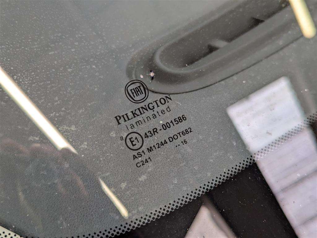 <p>2016 FIAT 500 LOUNGE</p>