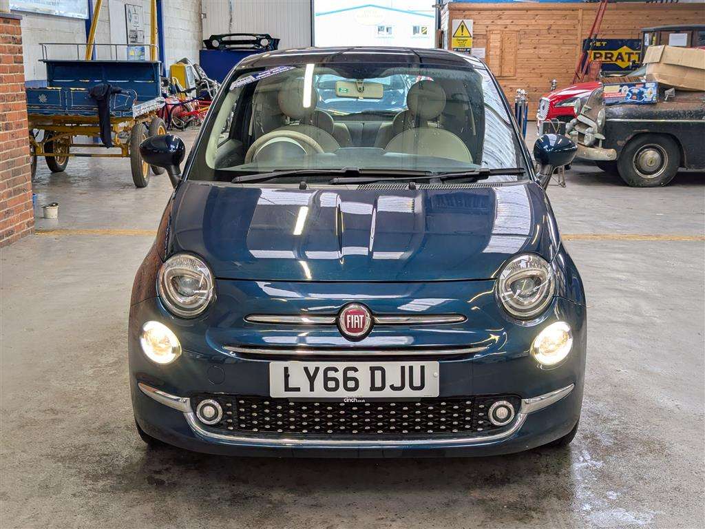 <p>2016 FIAT 500 LOUNGE</p>