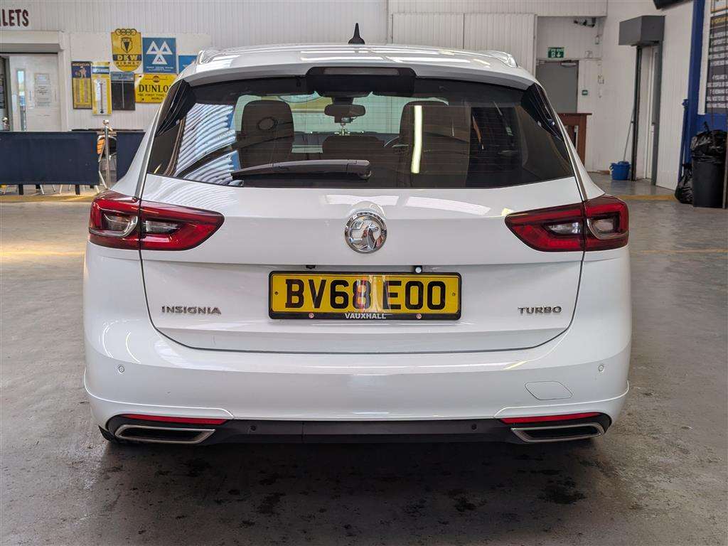<p>2018 VAUXHALL INSIGNIA SRI VX-LINE NAV</p>