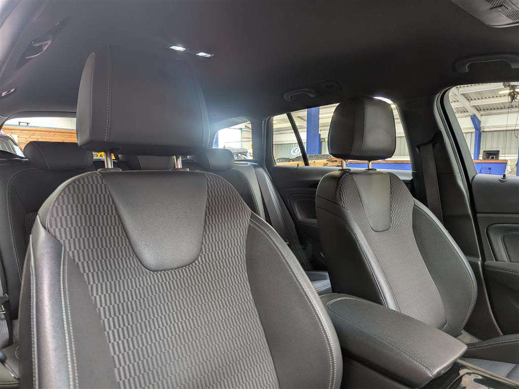 <p>2018 VAUXHALL INSIGNIA SRI VX-LINE NAV</p>