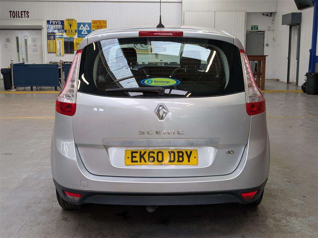 <p>2010 RENAULT G SCENIC DY-IQUE TTOM DCI</p>