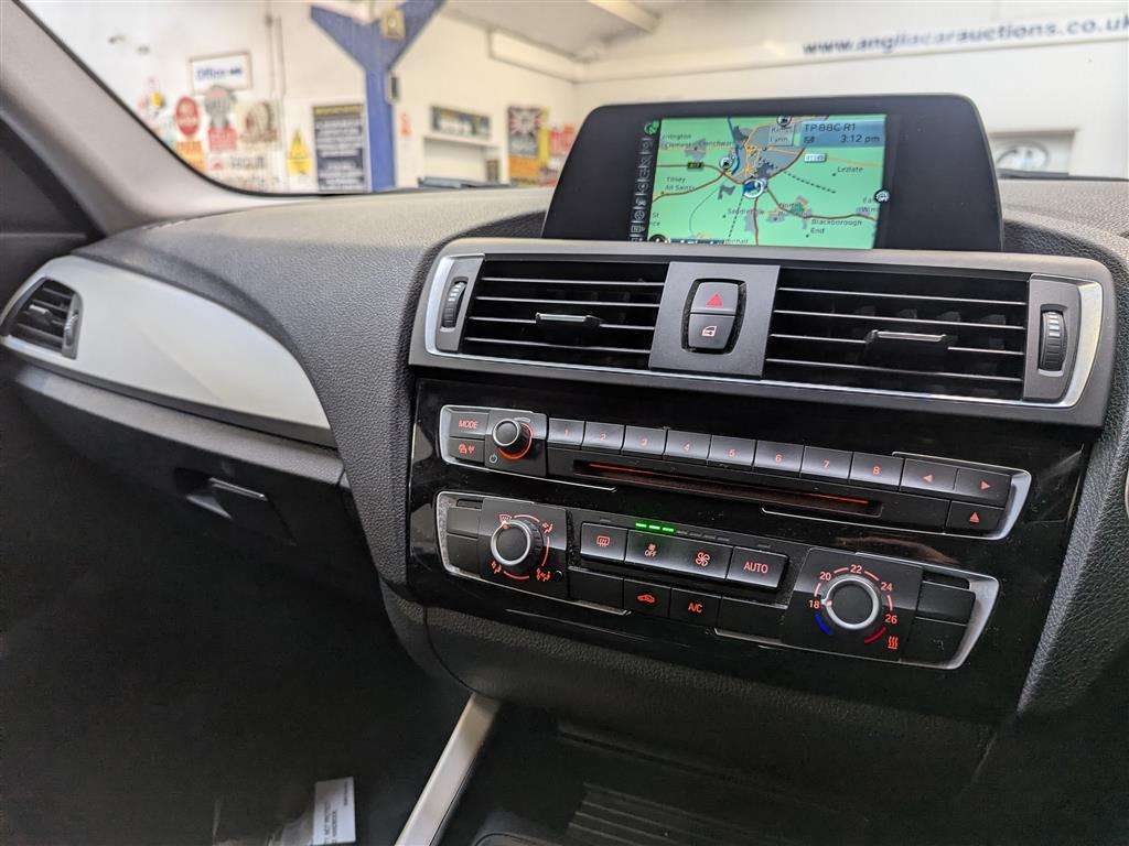 <p>2017 BMW 116D ED PLUS</p>