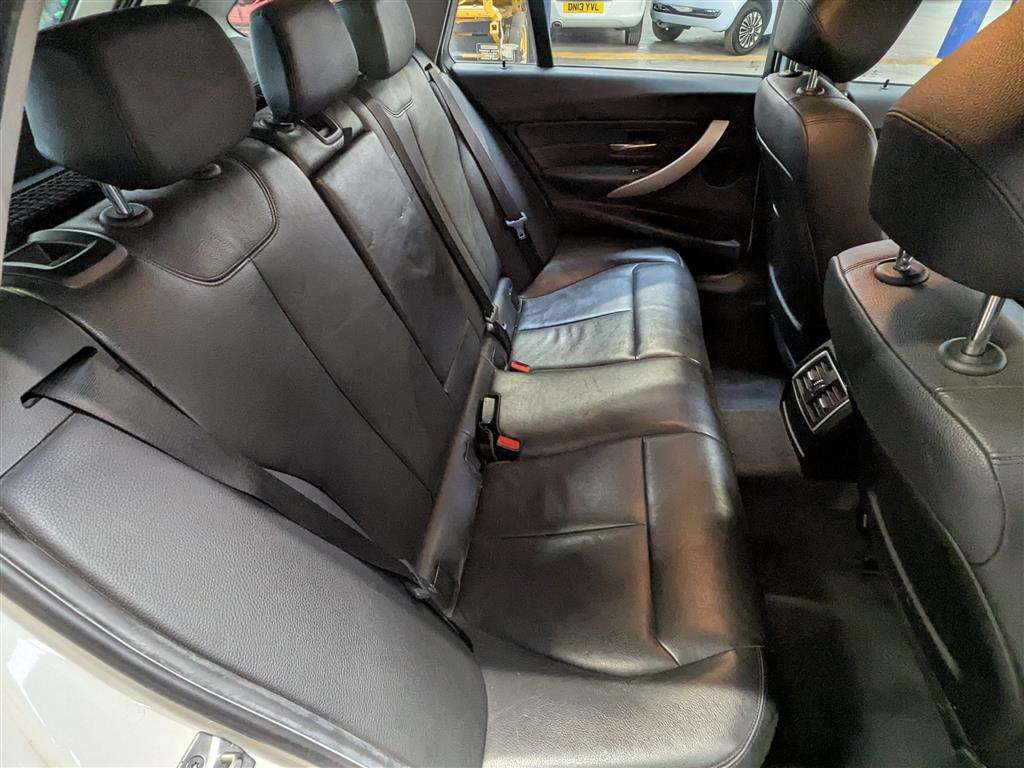 <p>2016 BMW 320D ED PLUS AUTO</p>