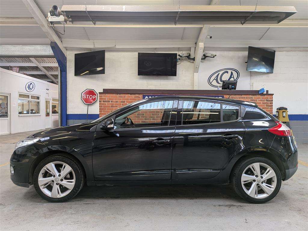 <p>2013 RENAULT MEGANE DYNAMIQUE DCI</p>