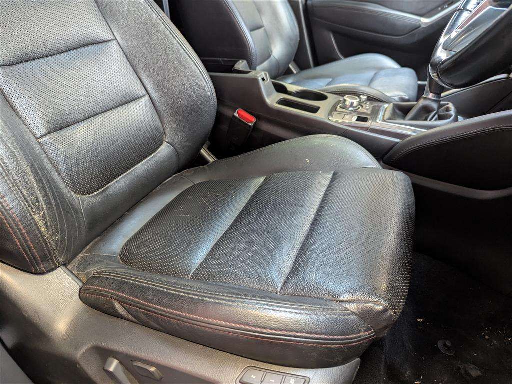 <p>2015 MAZDA CX-5 SE-L LUX NAV D</p>