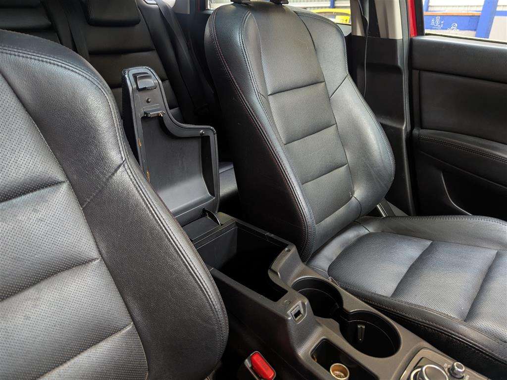 <p>2015 MAZDA CX-5 SE-L LUX NAV D</p>
