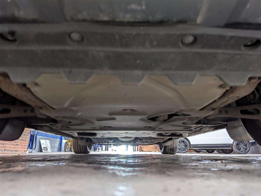 <p>2019 LAND ROVER RANGE ROVER VOGUE SDV6 AU</p>