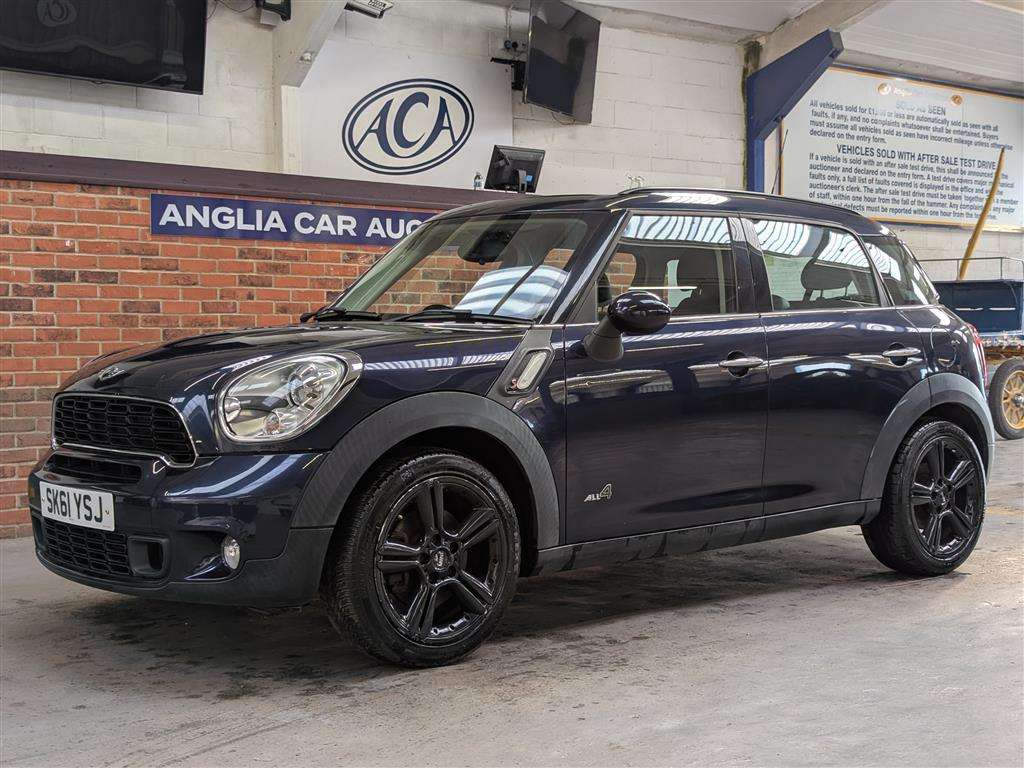 <p>2011 MINI COUNTRYMAN COOPER S ALL4</p>