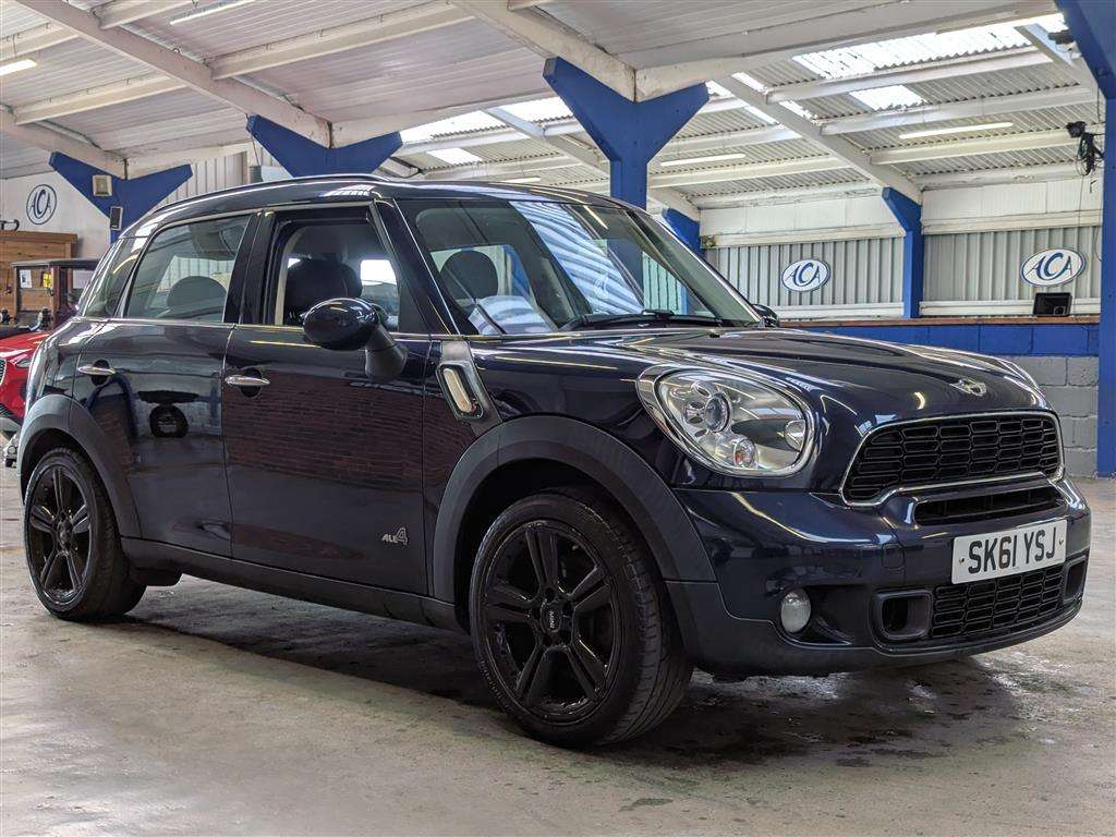 <p>2011 MINI COUNTRYMAN COOPER S ALL4</p>