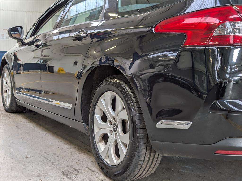 <p>2011 CITROEN C5 VTR PLUS NAV HDI 160 A</p>