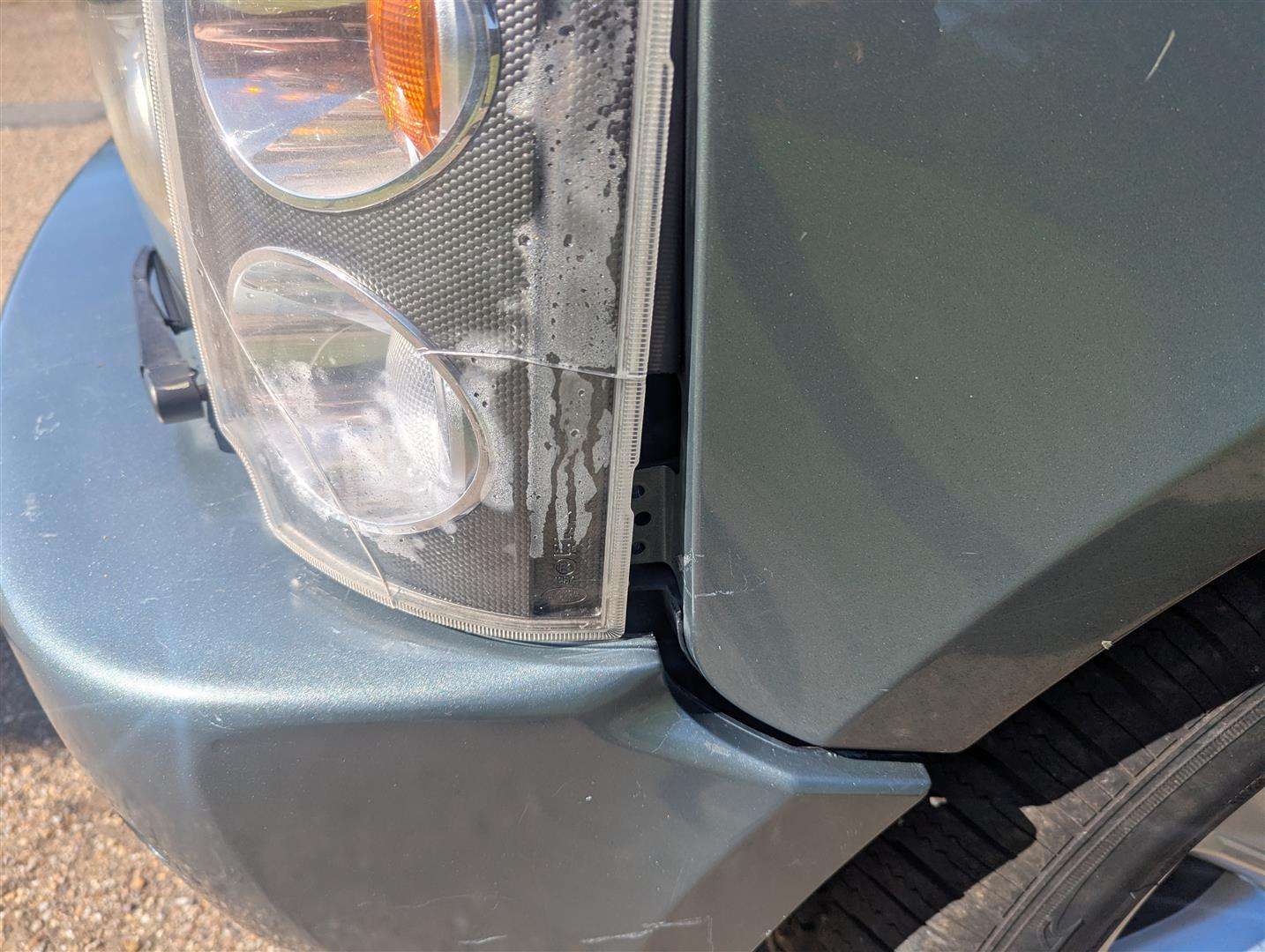 <p>2004 LAND ROVER RANGE ROVER HSE TD6 AUTO</p>