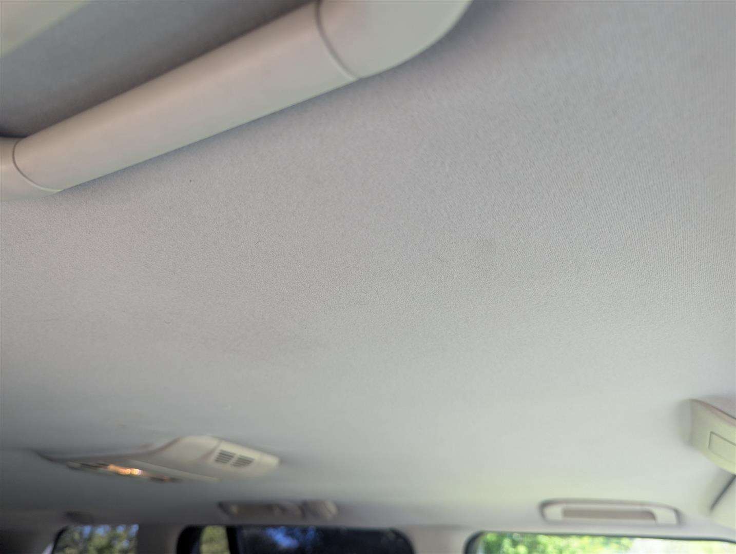 <p>2004 LAND ROVER RANGE ROVER HSE TD6 AUTO</p>