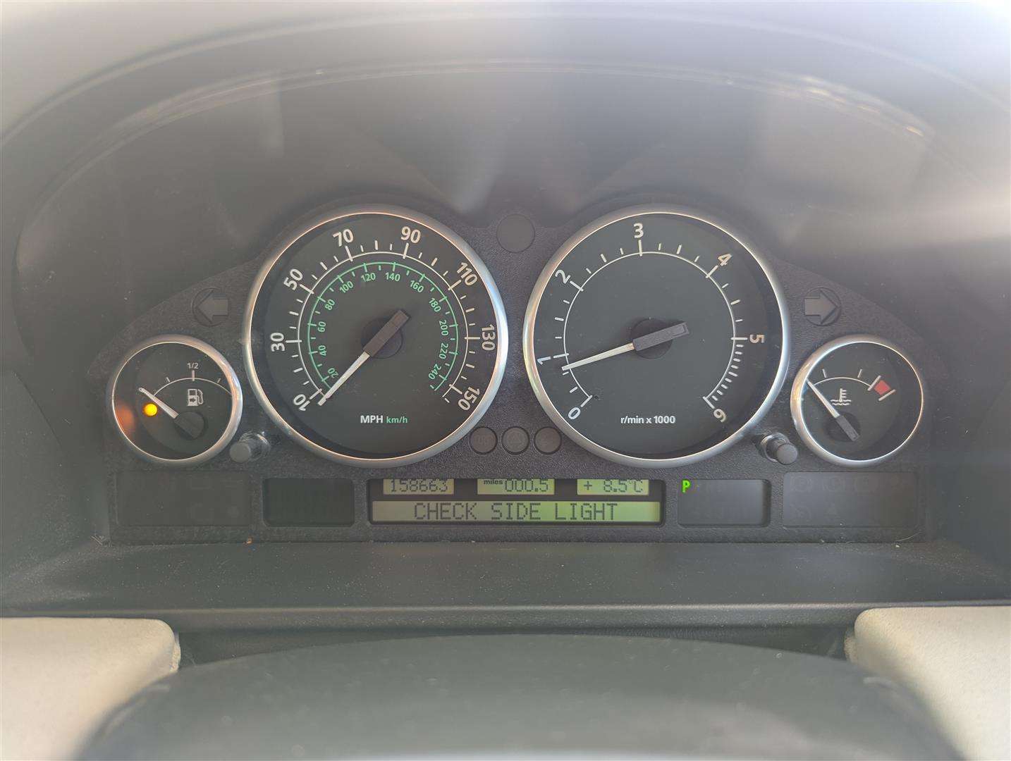 <p>2004 LAND ROVER RANGE ROVER HSE TD6 AUTO</p>