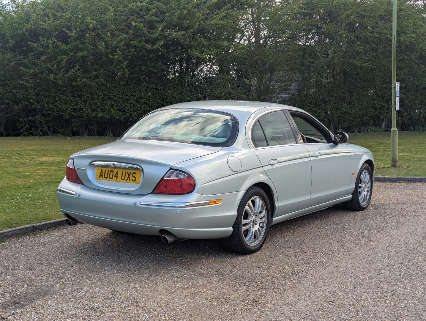 <p>2004 JAGUAR S-TYPE V6 SE AUTO</p>