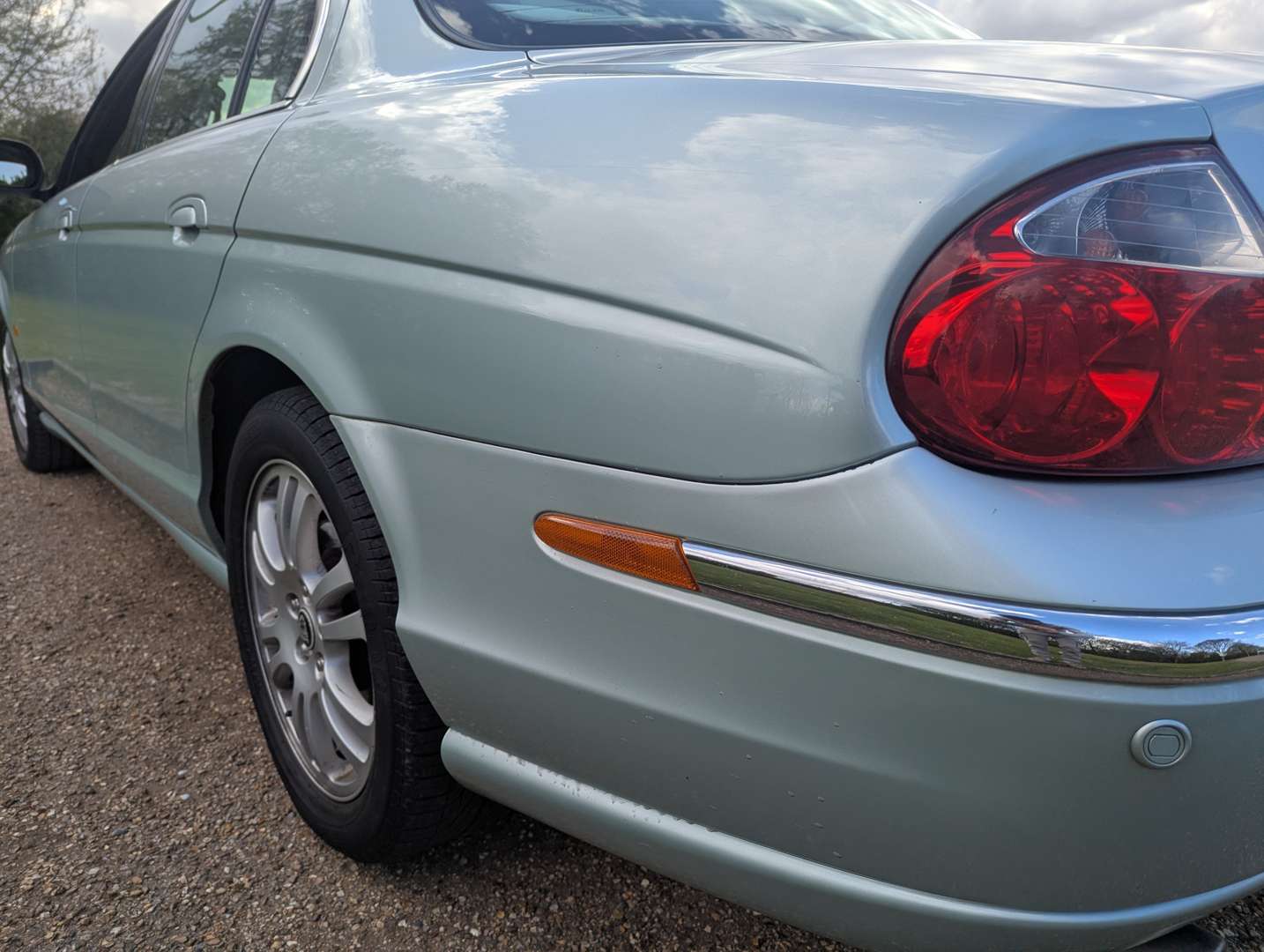 <p>2004 JAGUAR S-TYPE V6 SE AUTO</p>