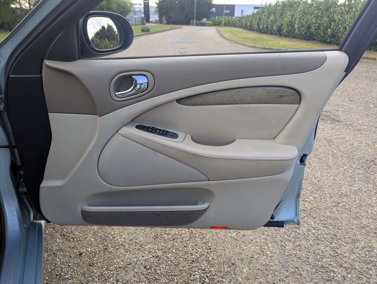 <p>2004 JAGUAR S-TYPE V6 SE AUTO</p>