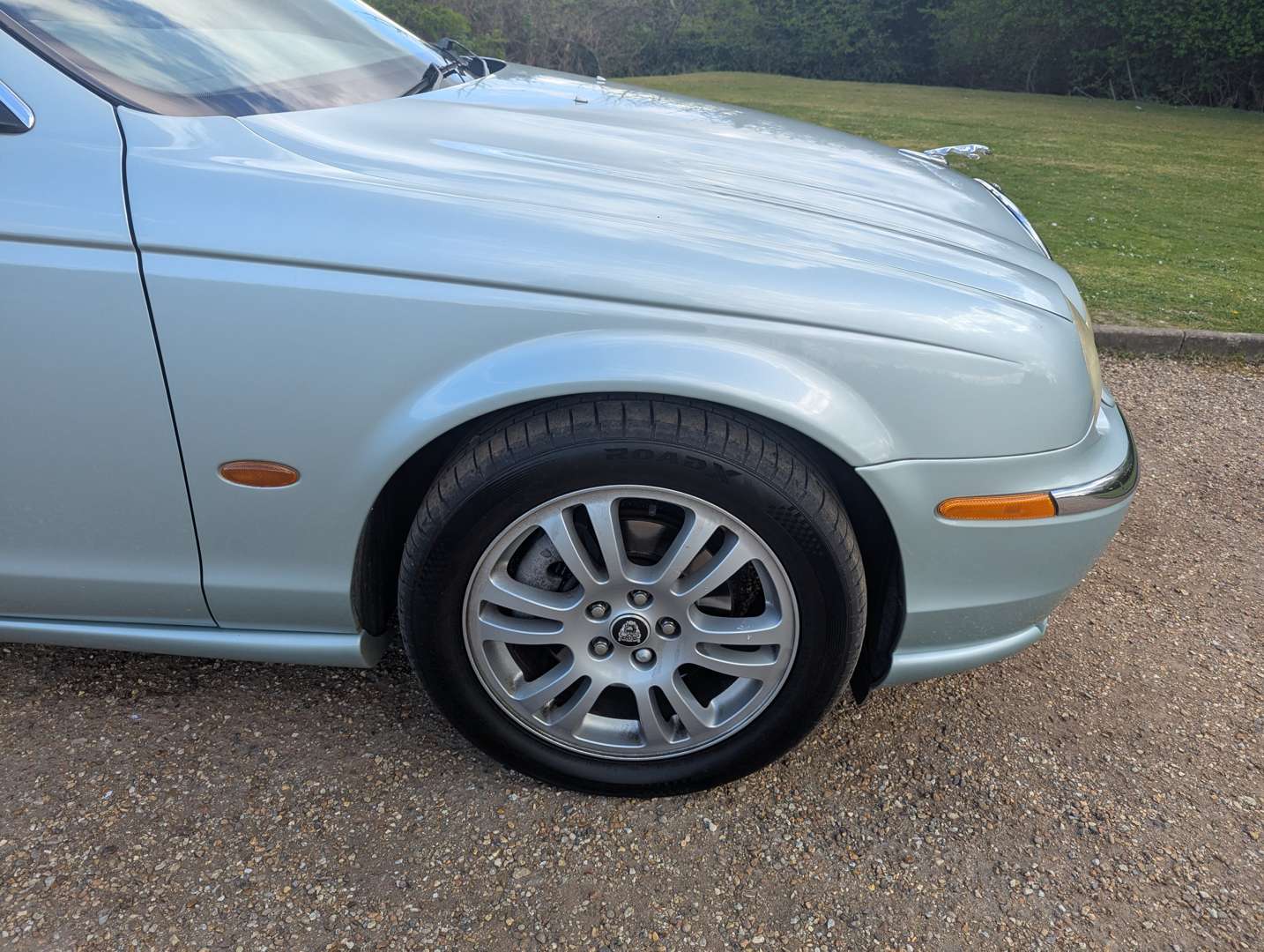 <p>2004 JAGUAR S-TYPE V6 SE AUTO</p>