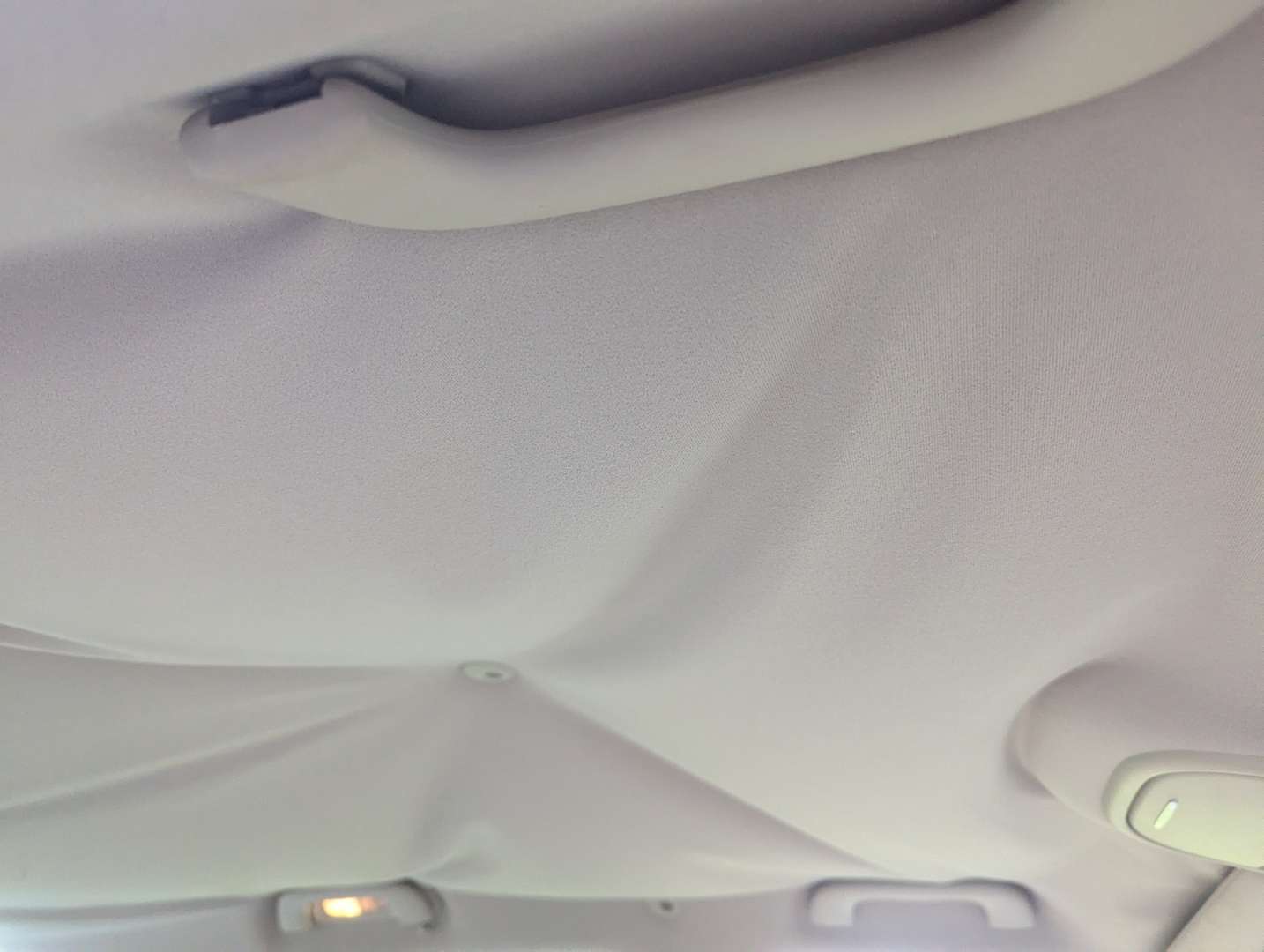 <p>2004 JAGUAR S-TYPE V6 SE AUTO</p>