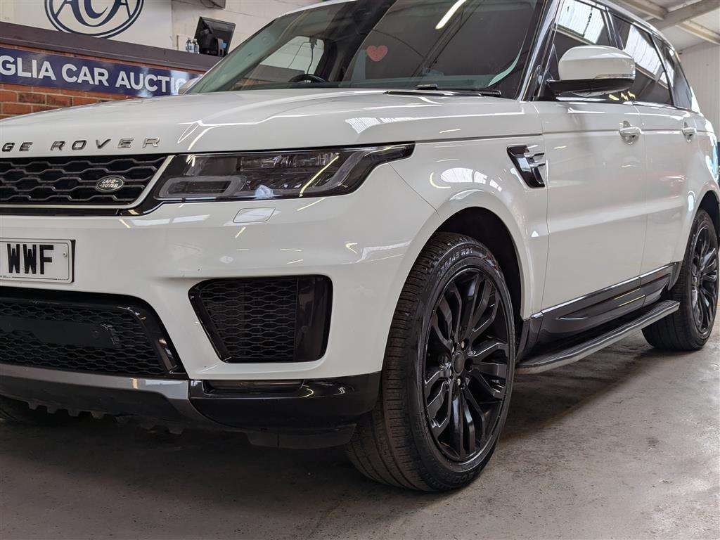 <p>2018 LAND ROVER RANGE ROVER SPORT HSE SD4</p>