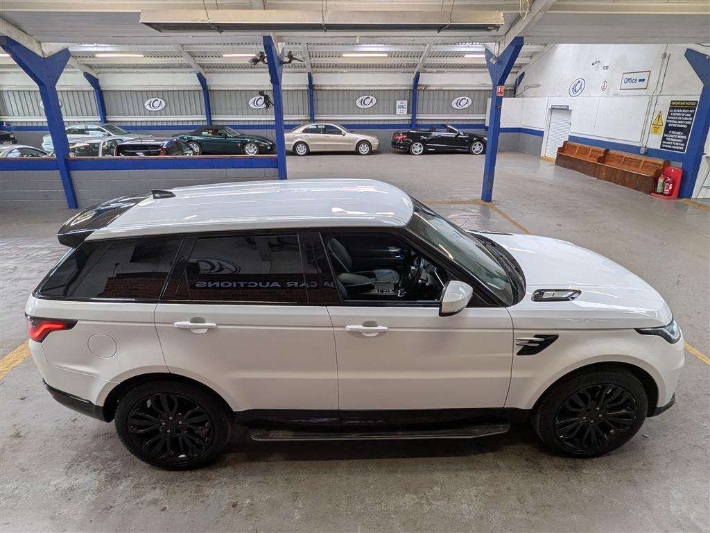 <p>2018 LAND ROVER RANGE ROVER SPORT HSE SD4</p>
