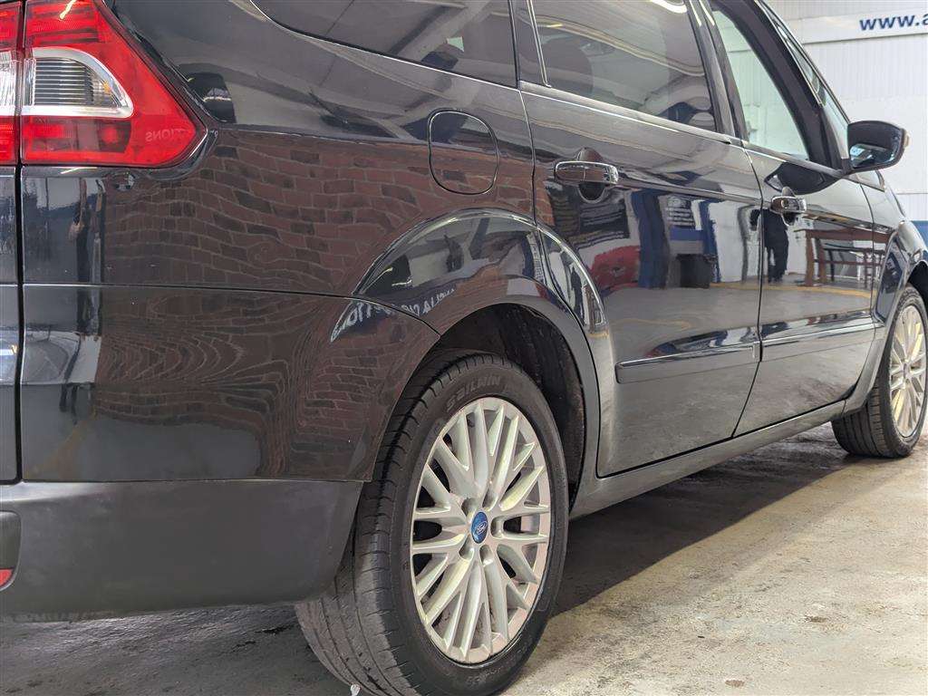 <p>2015 FORD GALAXY ZETEC TDCI AUTO</p>