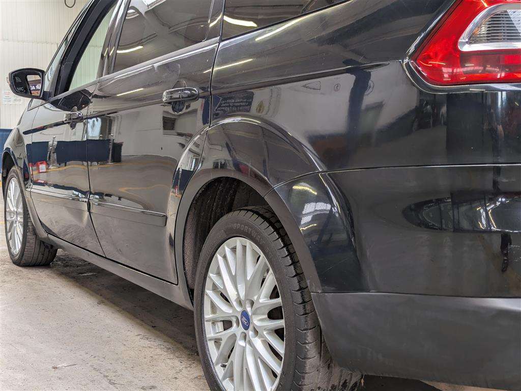 <p>2015 FORD GALAXY ZETEC TDCI AUTO</p>