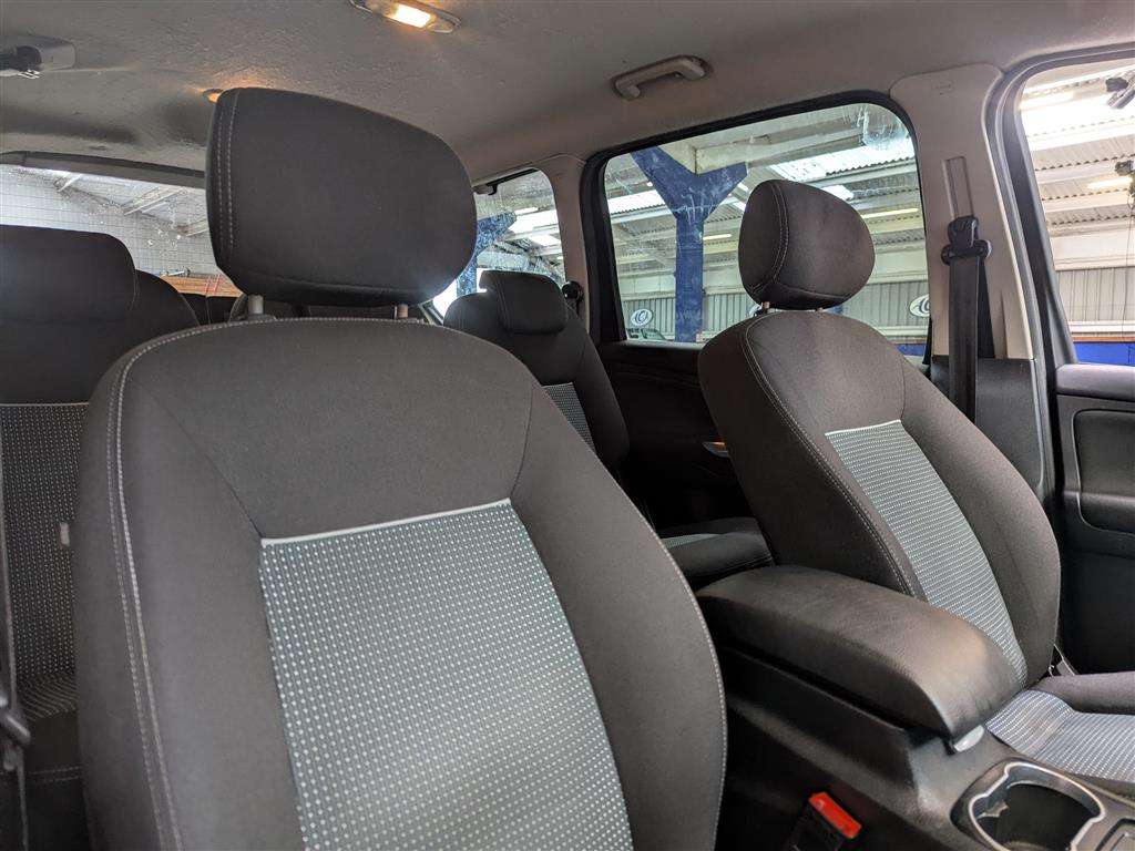 <p>2015 FORD GALAXY ZETEC TDCI AUTO</p>