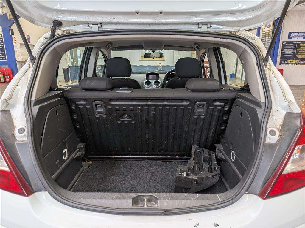 <p>2013 VAUXHALL CORSA EXC-IV AC CDTIEFLEX</p>