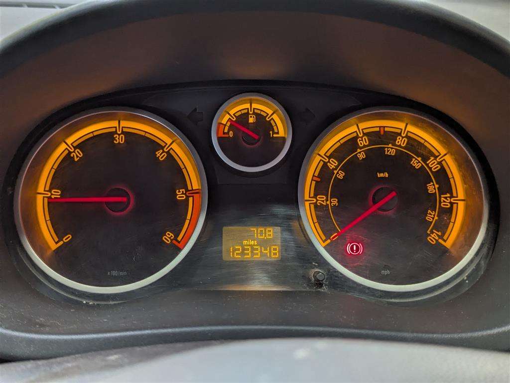 <p>2013 VAUXHALL CORSA EXC-IV AC CDTIEFLEX</p>