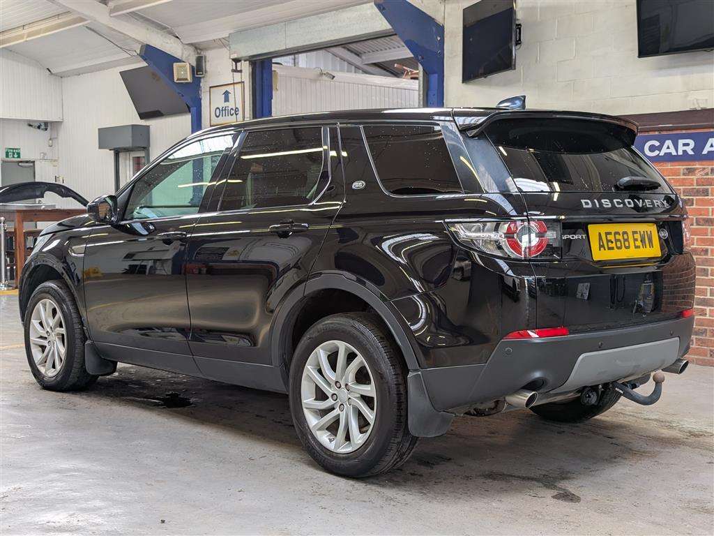 <p>2019 LAND ROVER DISCOVERY SPORT SE TECH T</p>