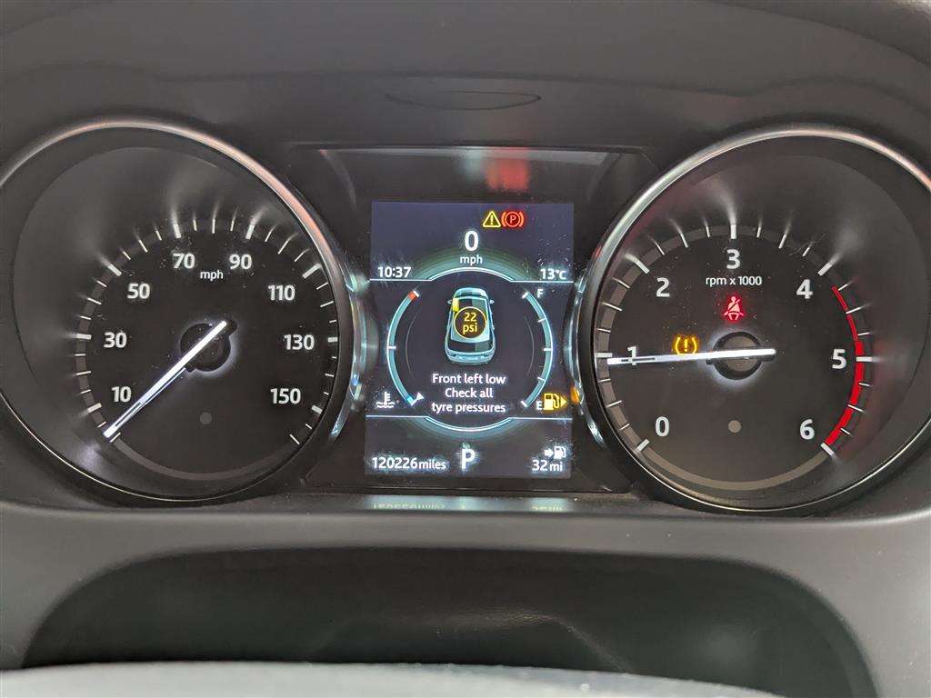 <p>2019 LAND ROVER DISCOVERY SPORT SE TECH T</p>