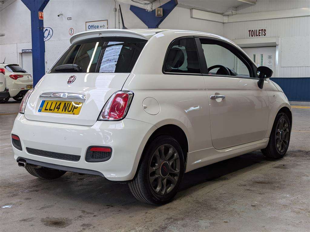 <p>2014 FIAT 500 S</p>