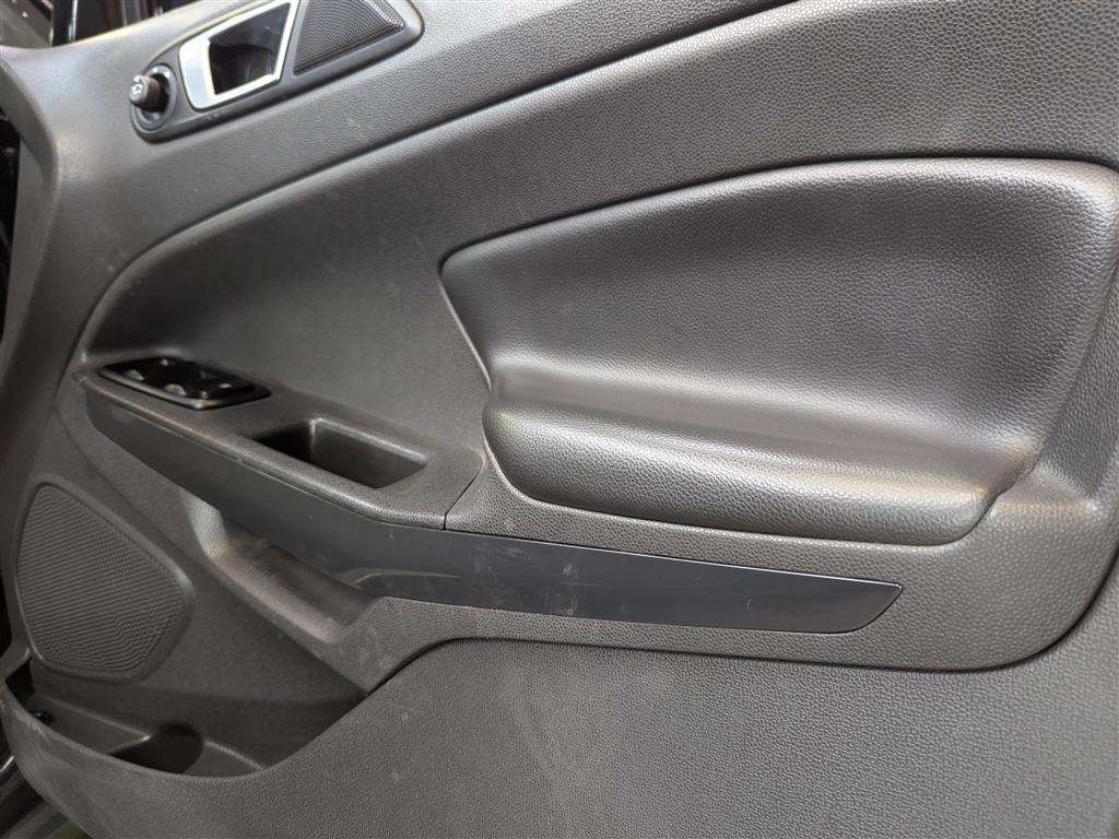 <p>2016 FORD ECOSPORT TITANIUM TURBO</p>