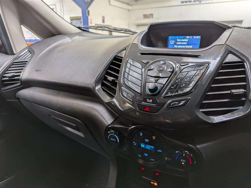 <p>2016 FORD ECOSPORT TITANIUM TURBO</p>