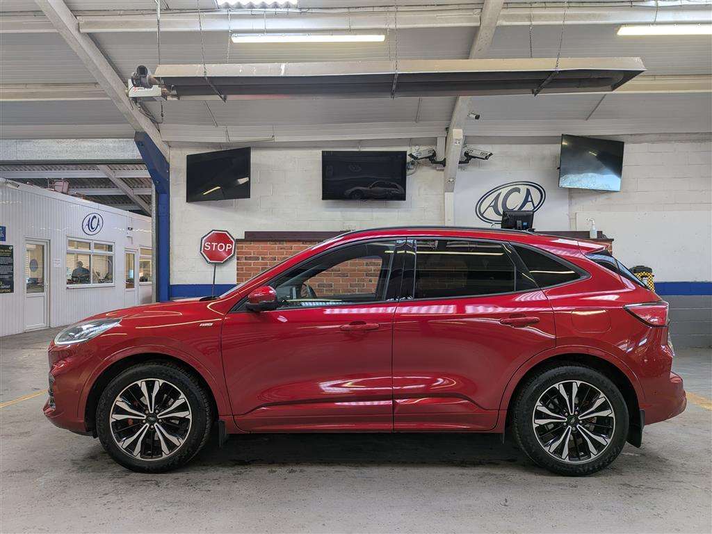 <p>2020 FORD KUGA ST-LINE X FIRST EDIT</p>