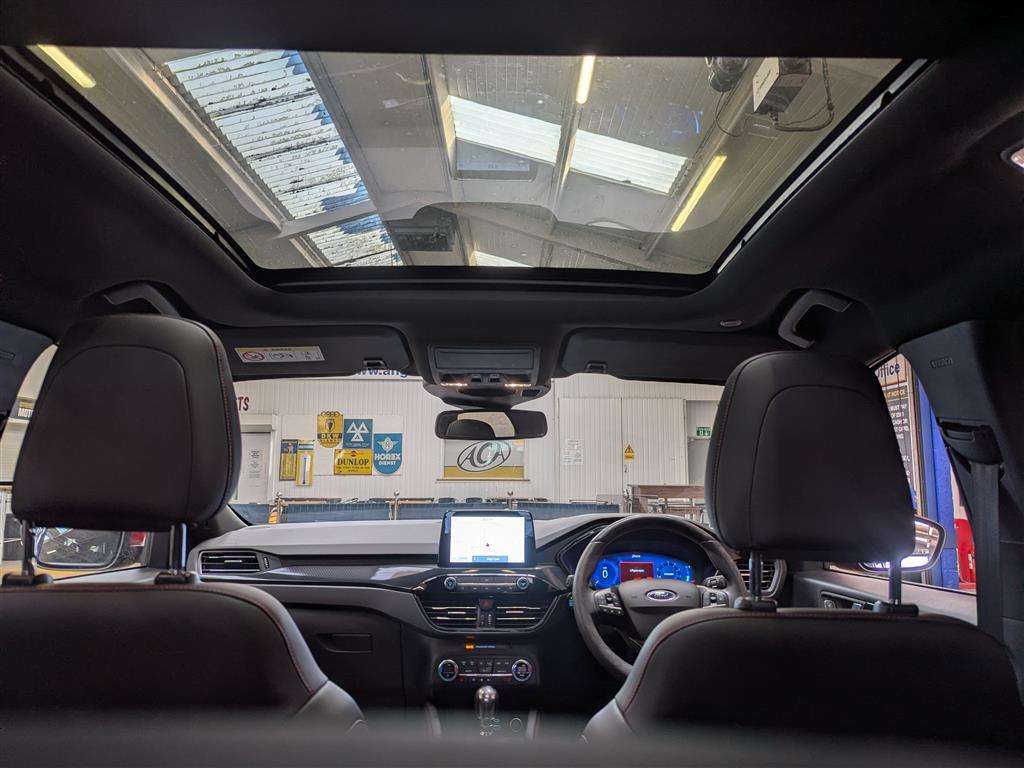 <p>2020 FORD KUGA ST-LINE X FIRST EDIT</p>