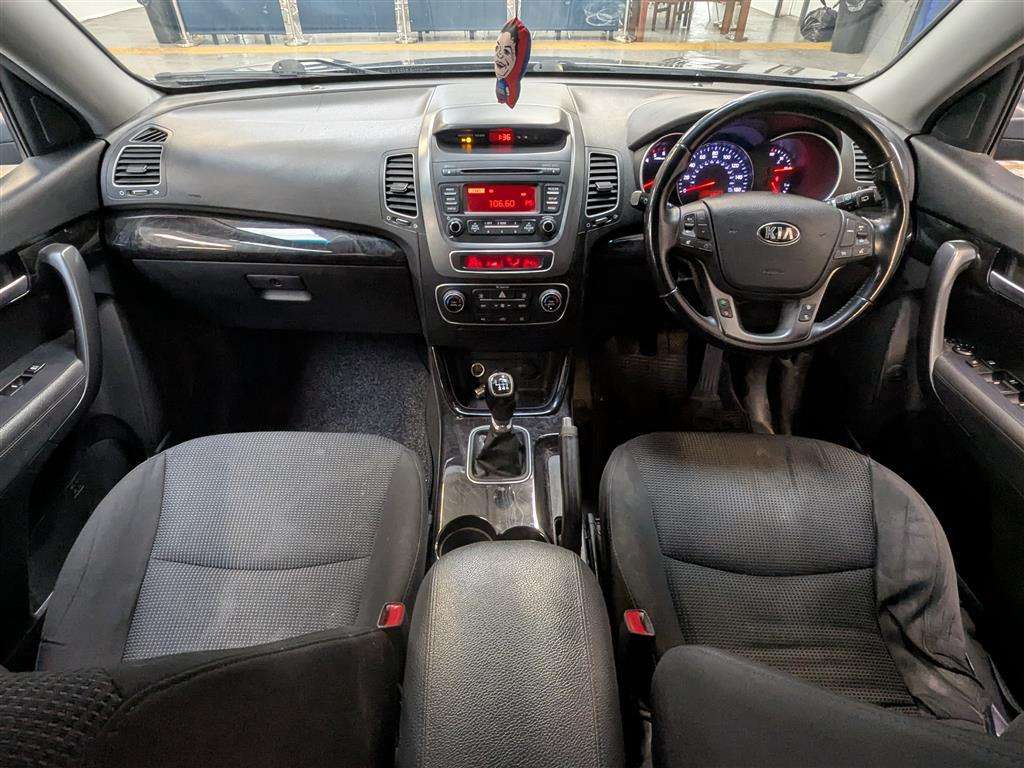 <p>2013 KIA SORENTO KX-1 CRDI 4X4</p>
