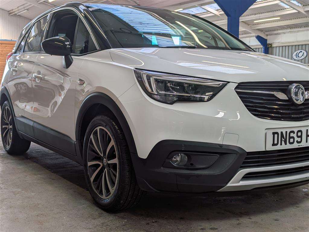 <p>2019 VAUXHALL CROSSLAND X ELITE</p>
