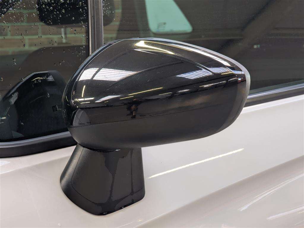 <p>2019 VAUXHALL CROSSLAND X ELITE</p>