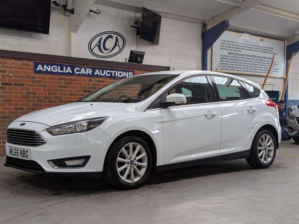 <p>2016 FORD FOCUS TITANIUM</p>