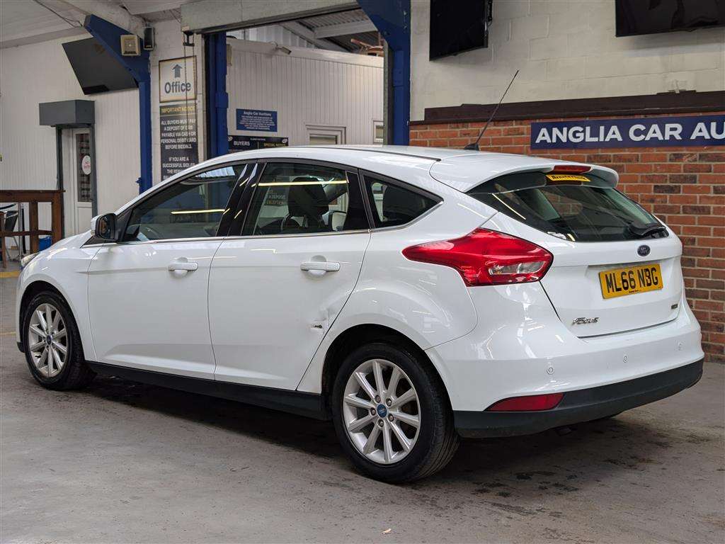 <p>2016 FORD FOCUS TITANIUM</p>