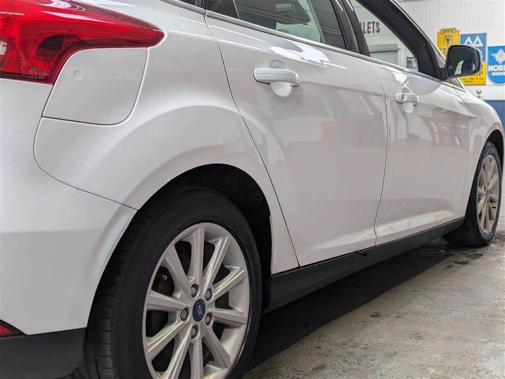 <p>2016 FORD FOCUS TITANIUM</p>