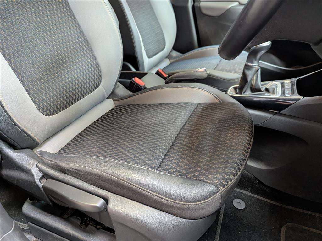 <p>2018 VAUXHALL CROSSLAND X ELITE</p>