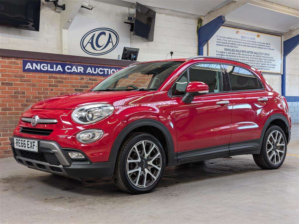 <p>2016 FIAT 500X CROSS + MULTIJET</p>