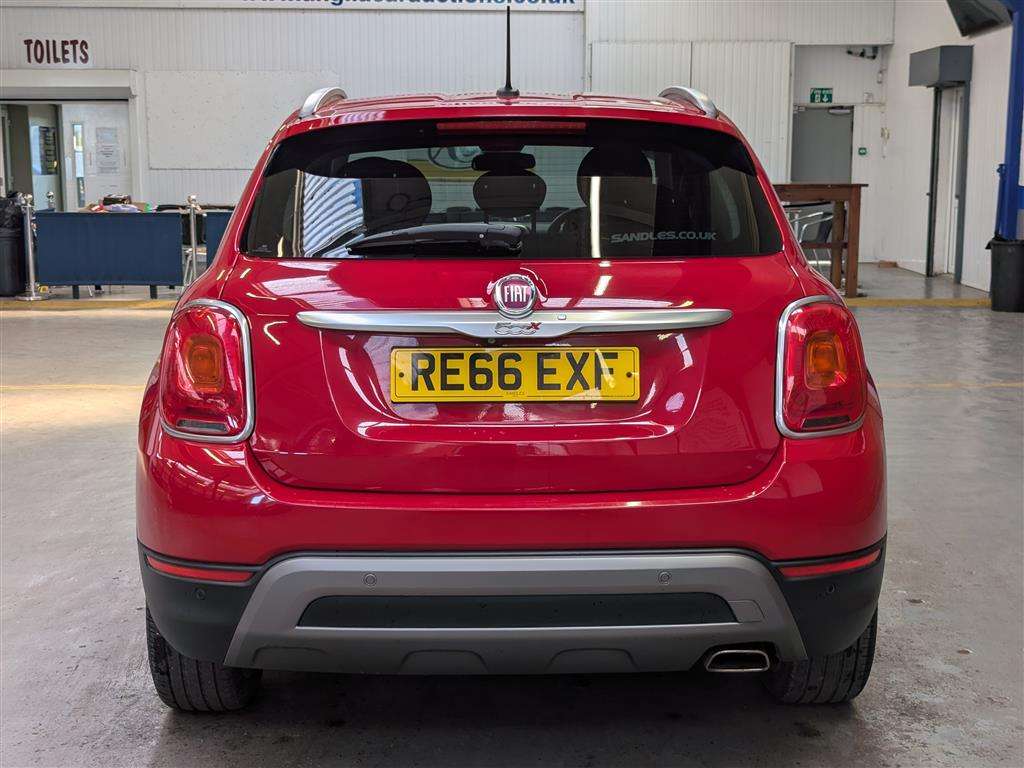 <p>2016 FIAT 500X CROSS + MULTIJET</p>
