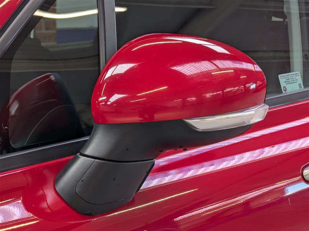 <p>2016 FIAT 500X CROSS + MULTIJET</p>