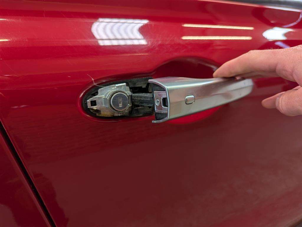 <p>2016 FIAT 500X CROSS + MULTIJET</p>
