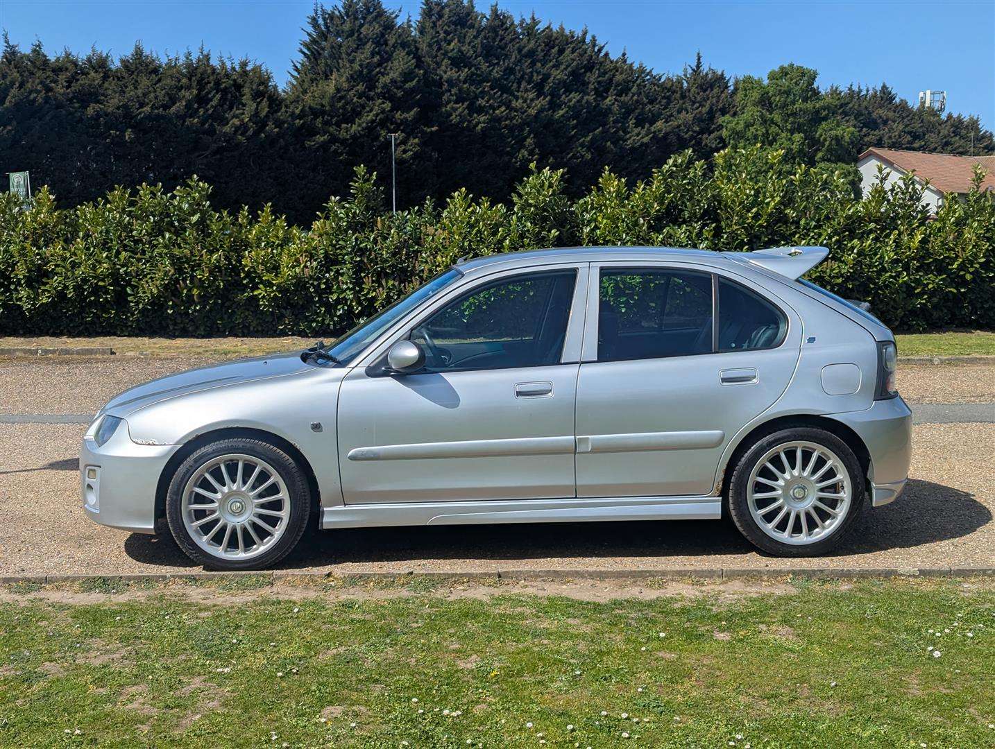 <p>2005 MG ZR 120 TROPHY SE</p>