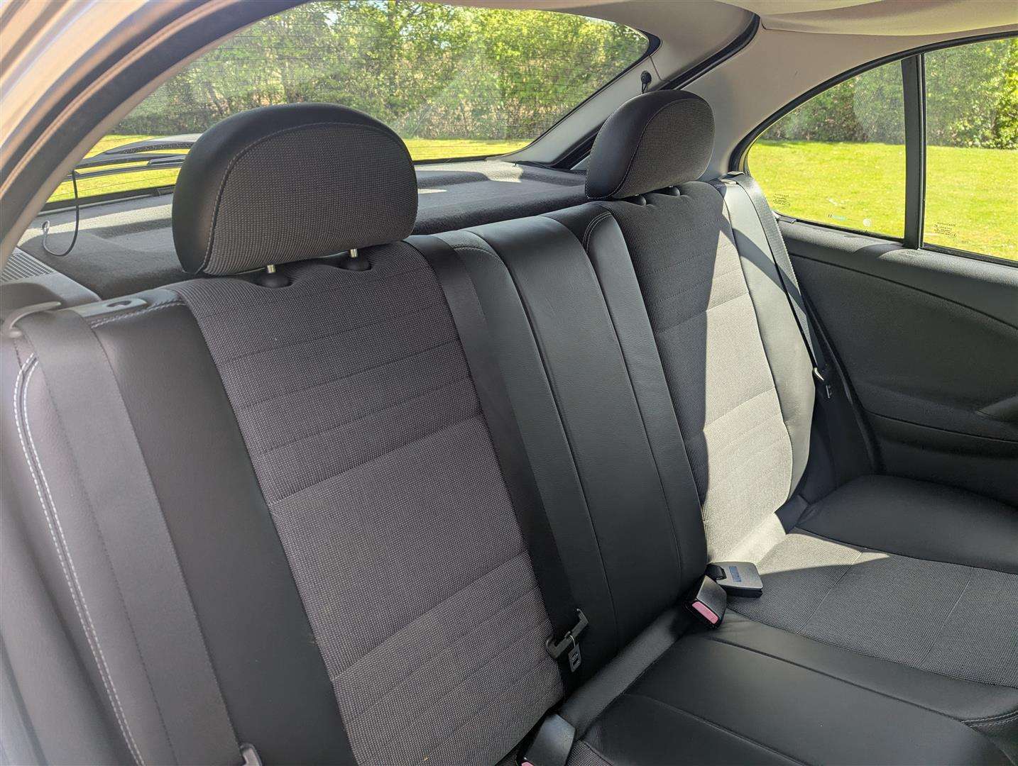 <p>2005 MG ZR 120 TROPHY SE</p>